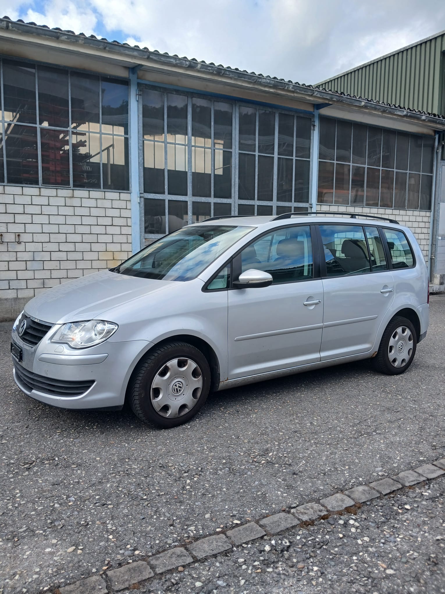 VW Touran 1.4 TSI Trendline-image-2