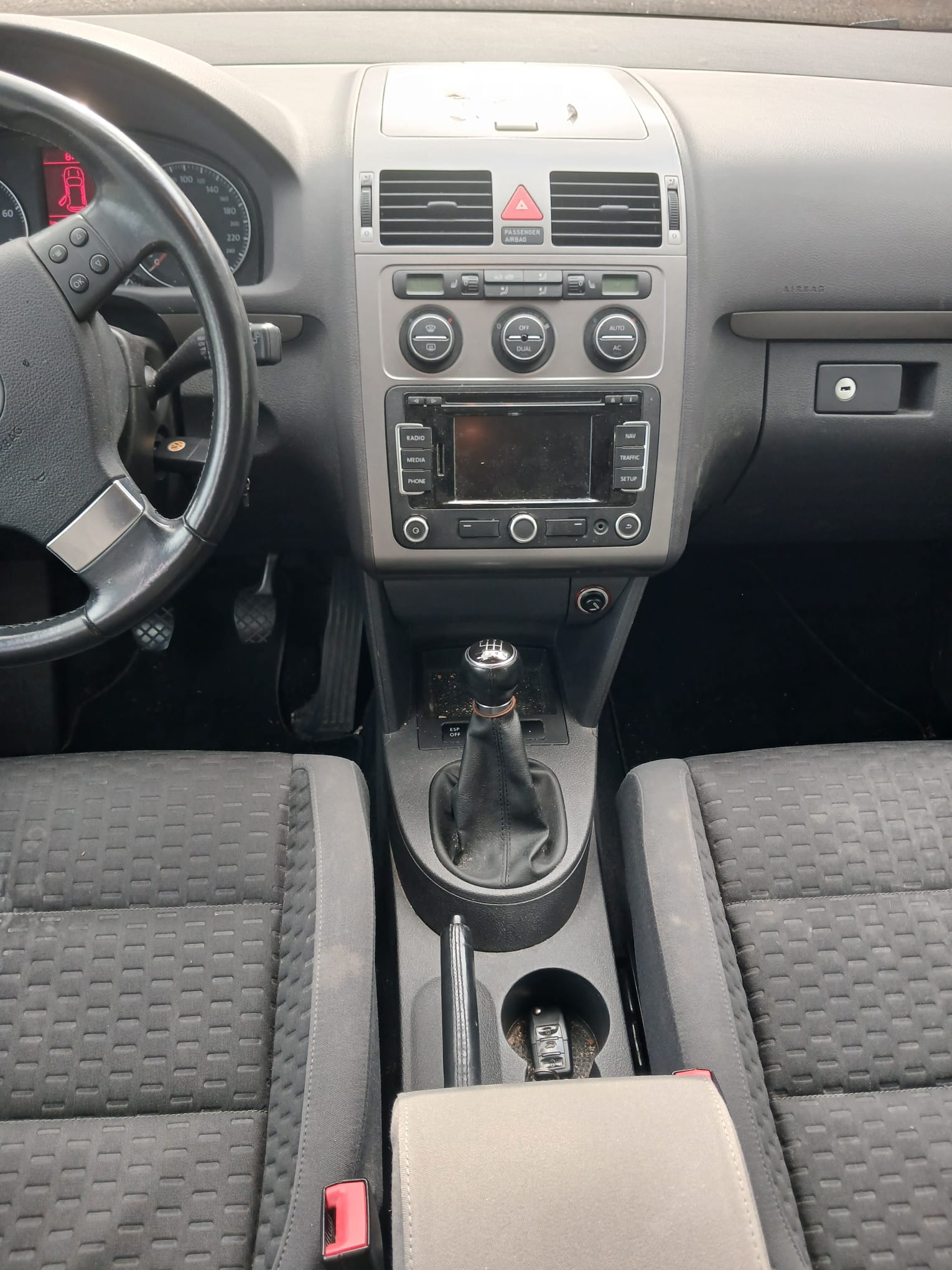 VW Touran 1.4 TSI Trendline-image-10