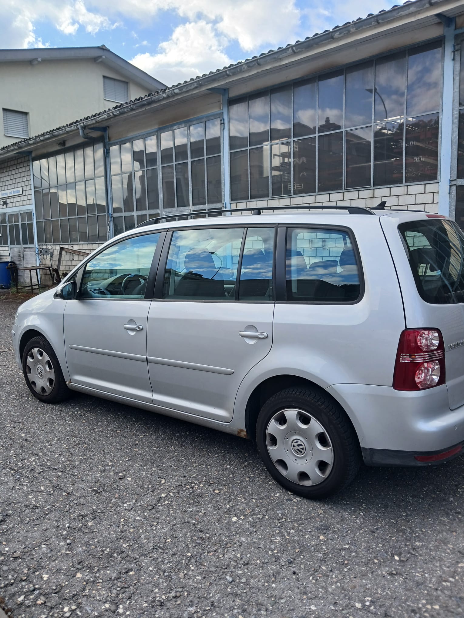 VW Touran 1.4 TSI Trendline-image-5