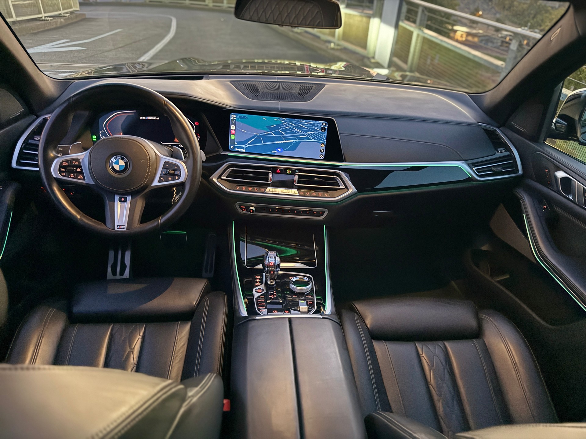 BMW X5 xDrive M50d 7 Plätze, frisch ab MFK und Service , AHK 3500kg,-image-8