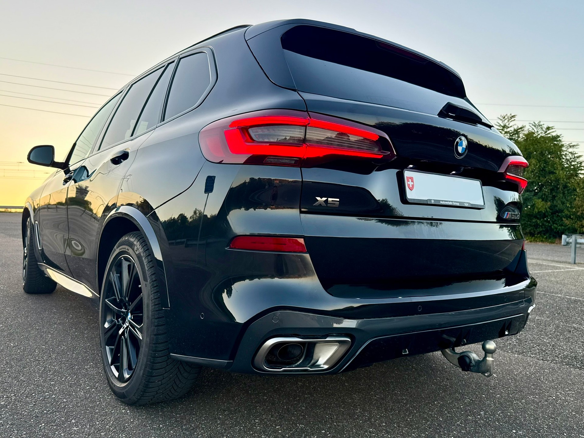 BMW X5 xDrive M50d 7 Plätze, frisch ab MFK und Service , AHK 3500kg,-image-3