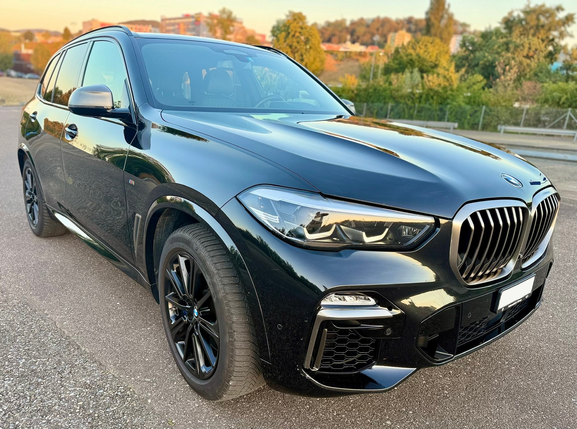 BMW X5 xDrive M50d 7 Plätze, frisch ab MFK und Service , AHK 3500kg,-image-1