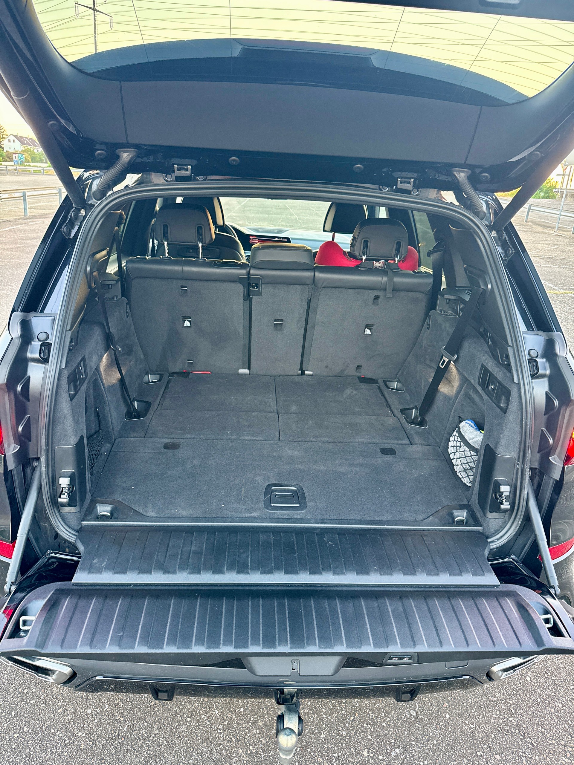 BMW X5 xDrive M50d 7 Plätze, frisch ab MFK und Service , AHK 3500kg,-image-4