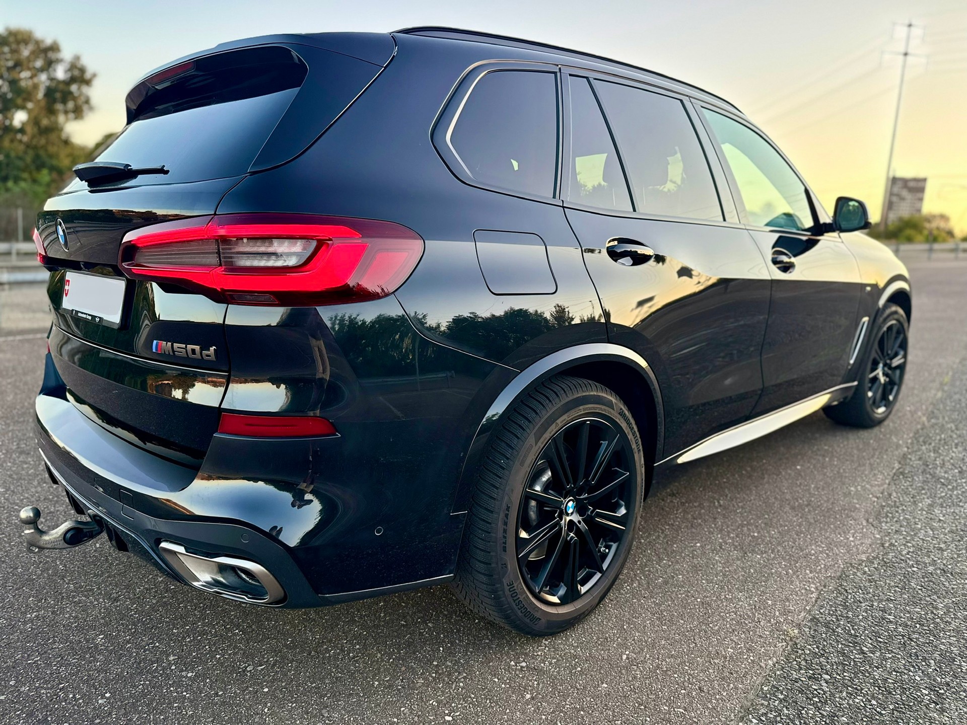 BMW X5 xDrive M50d 7 Plätze, frisch ab MFK und Service , AHK 3500kg,-image-2