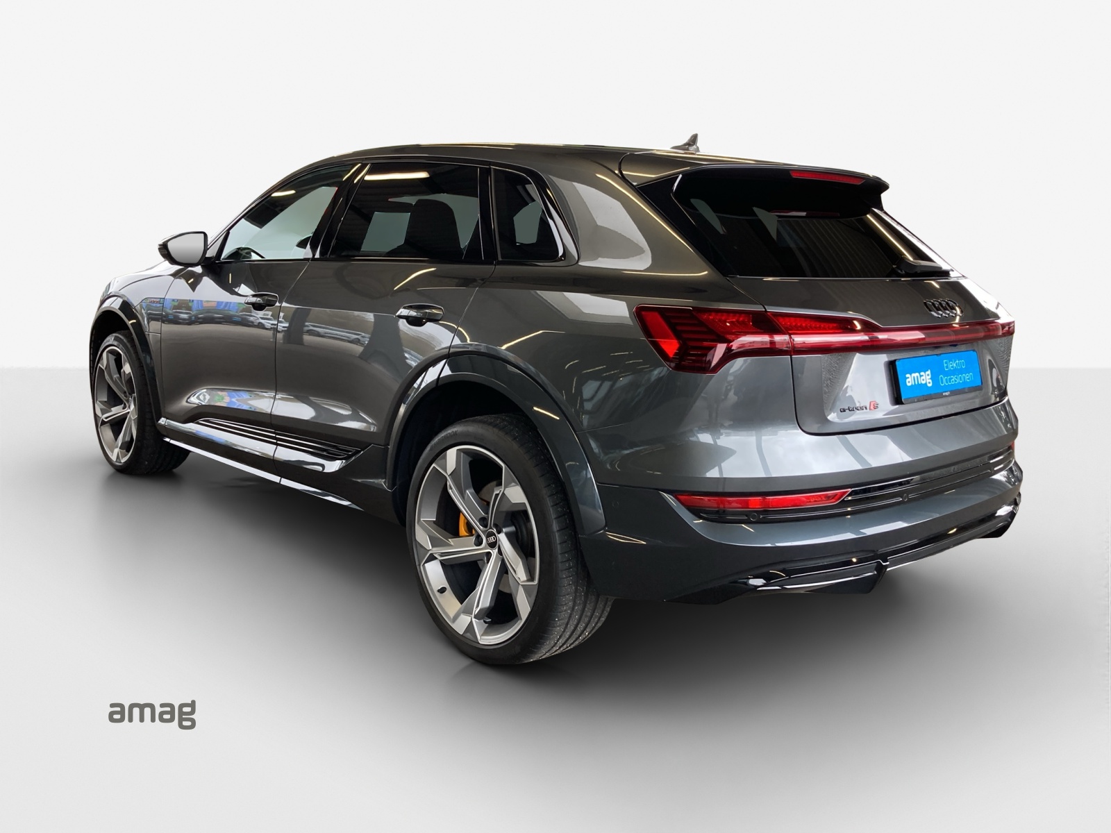 AUDI e-tron S quattro-image-2