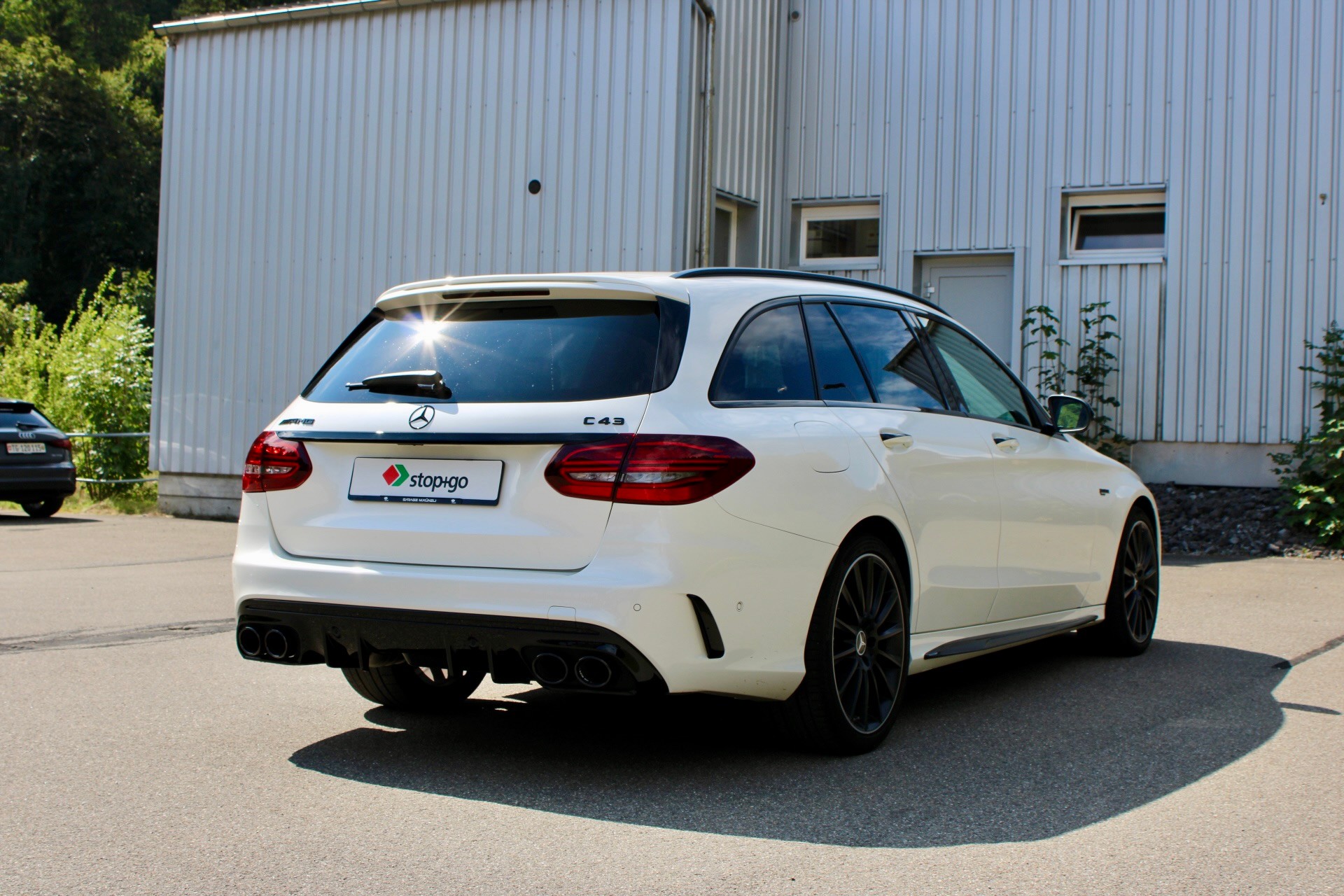 MERCEDES-BENZ C 43 AMG 4Matic 9G-Tronic-image-4