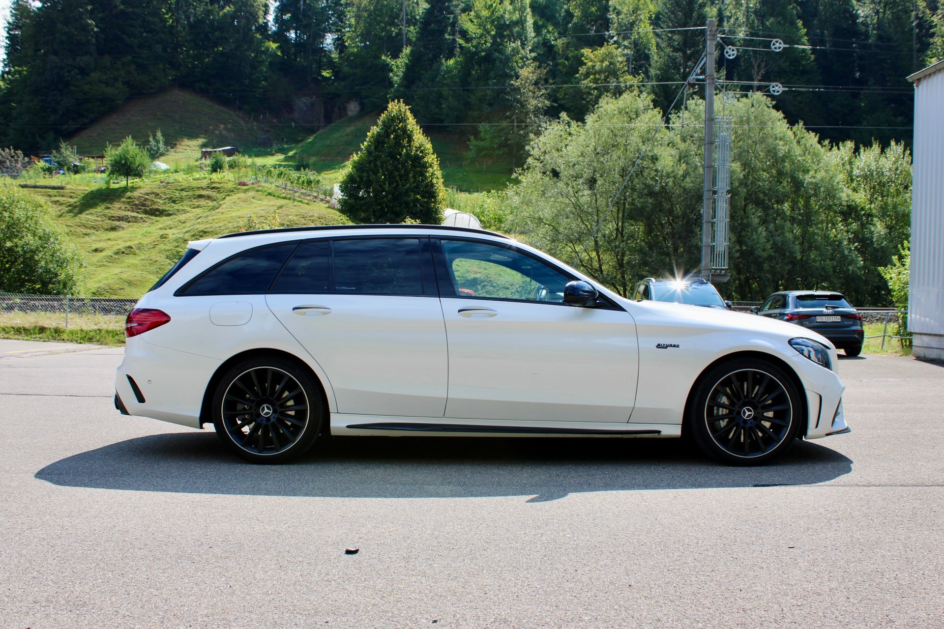 MERCEDES-BENZ C 43 AMG 4Matic 9G-Tronic-showroom-element-3
