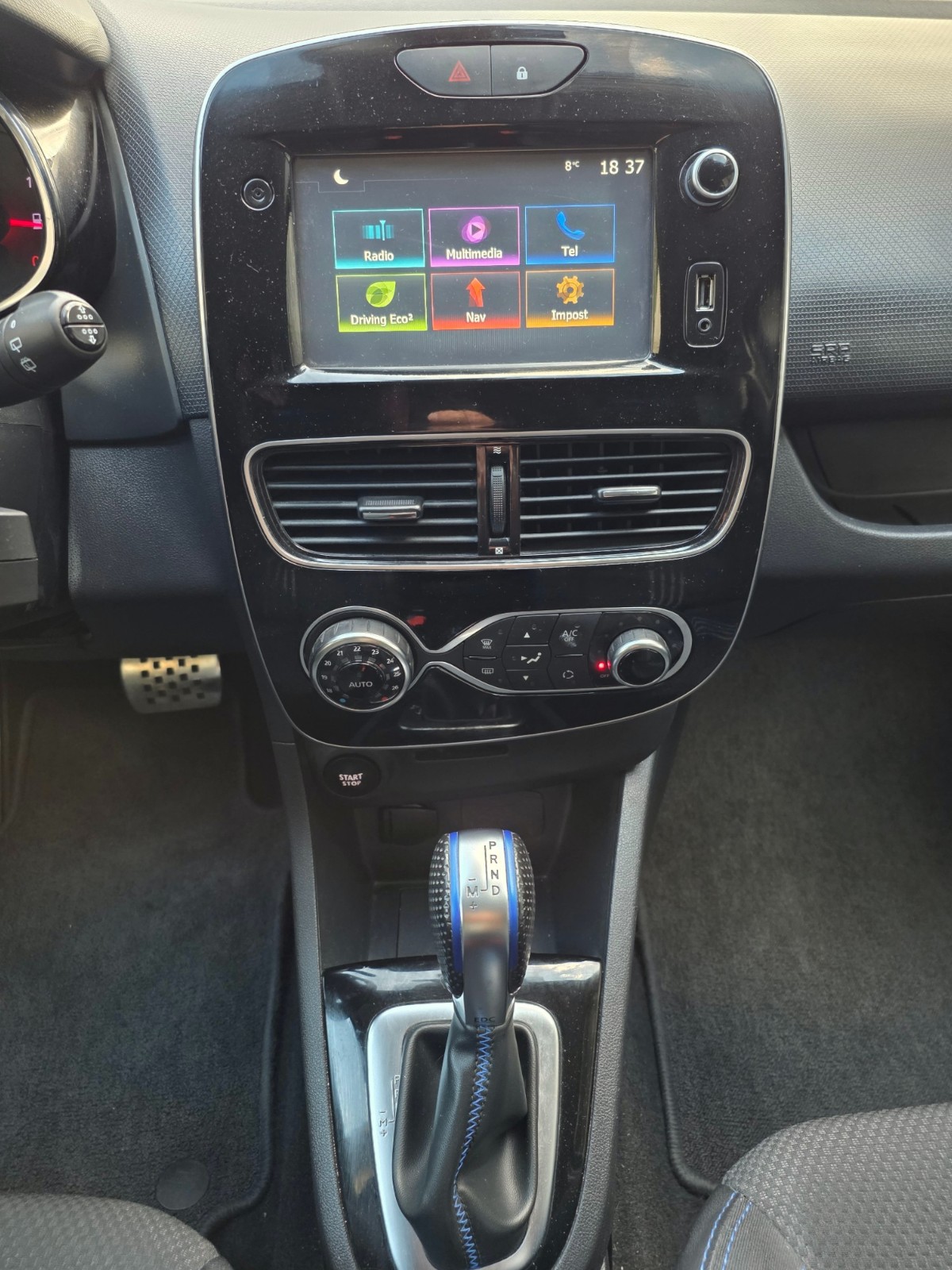 RENAULT Clio 1.2 16V T GT Line EDC-image-9