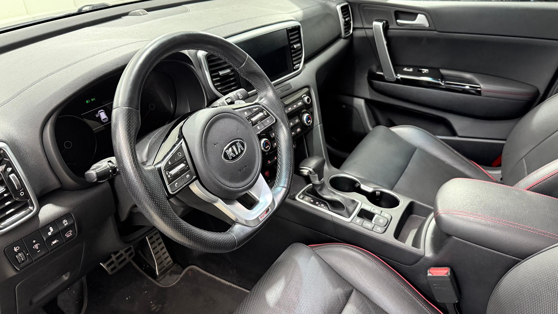 KIA Sportage 1.6 CRDi MHEV GT-Line-image-3