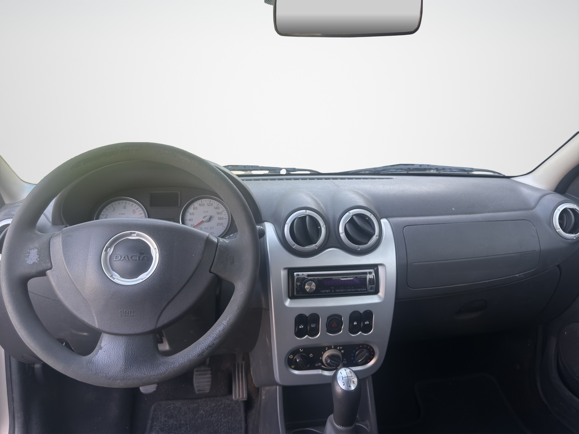 DACIA Logan 1.5 dCi Lauréate-image-10