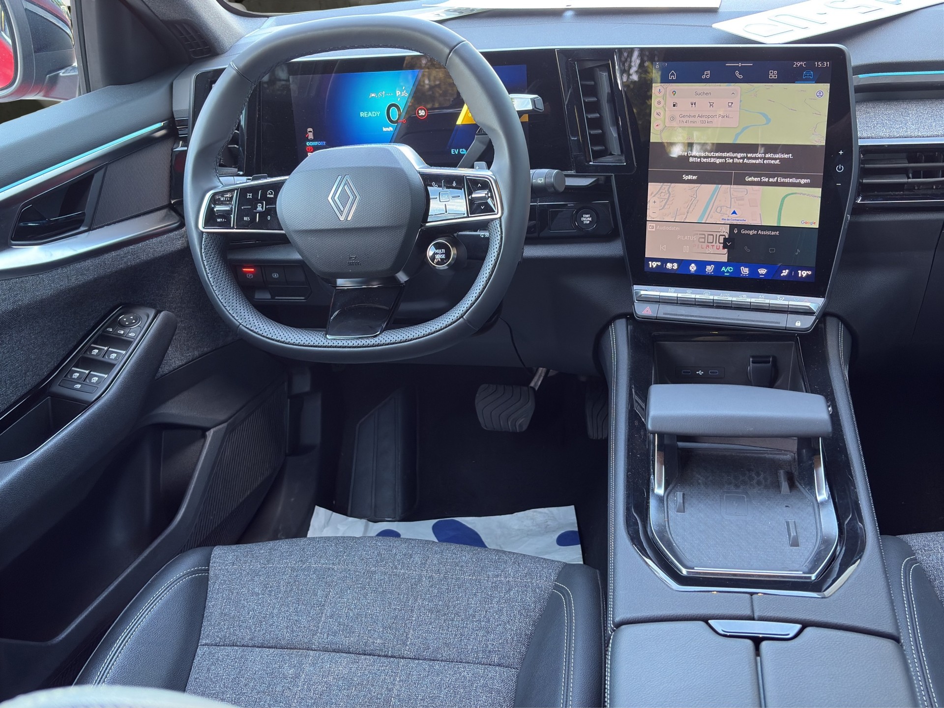 RENAULT Espace 1.2 E-Tech 200 Techno 7-Sitze-image-9