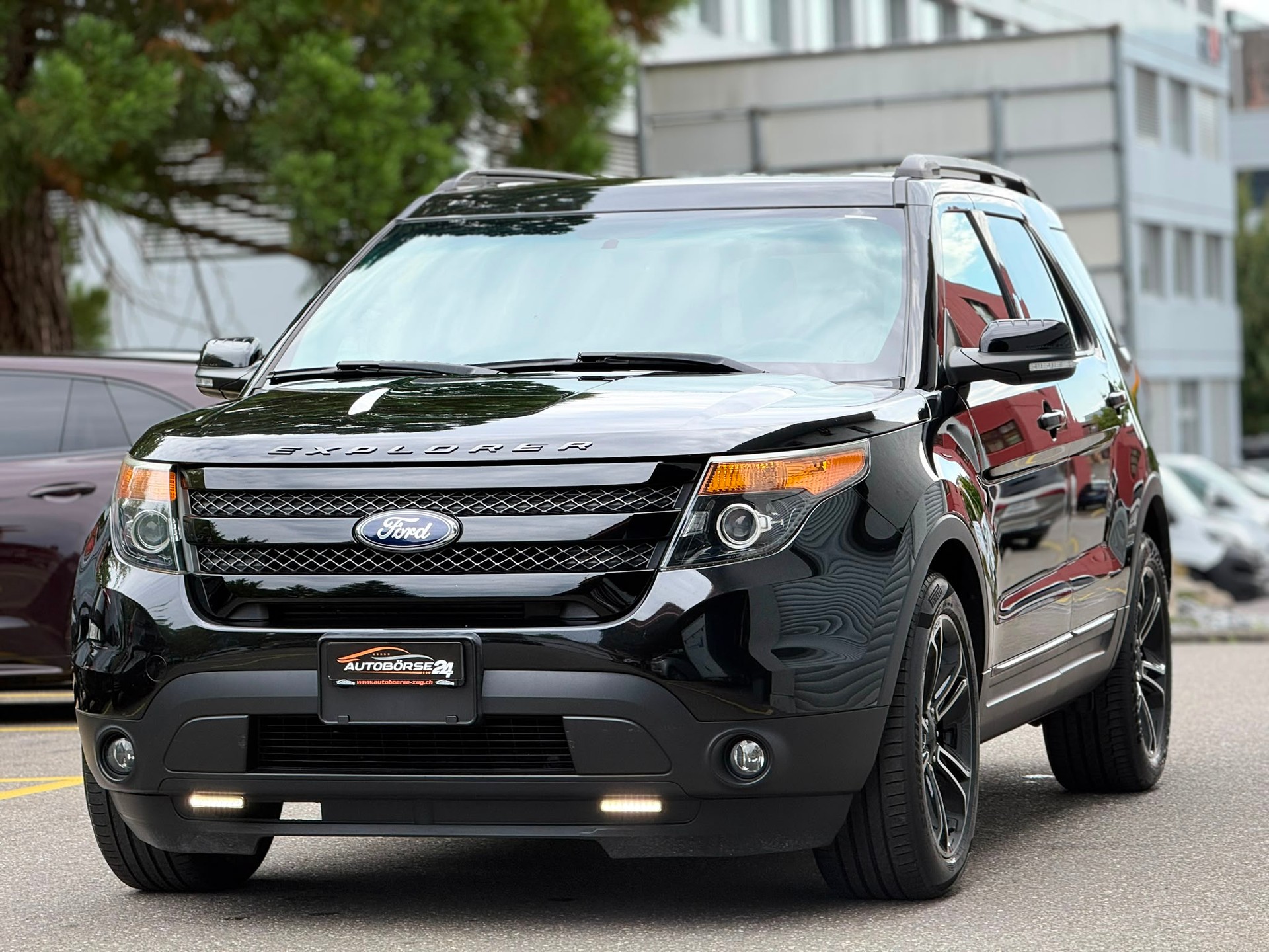 FORD EXPLORER-image-0