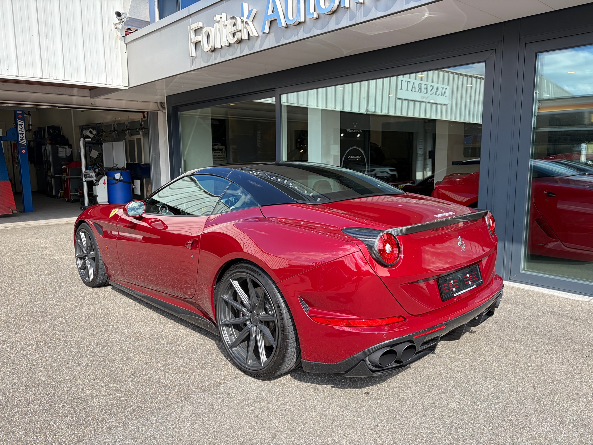 FERRARI California 3.9 V8 T-image-17
