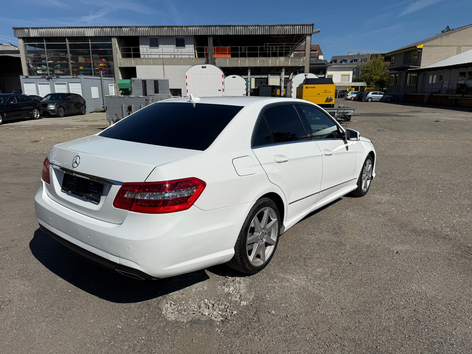 MERCEDES-BENZ E 250 CDI BlueEff. Avantgarde 4Matic 7G-Tronic-image-4