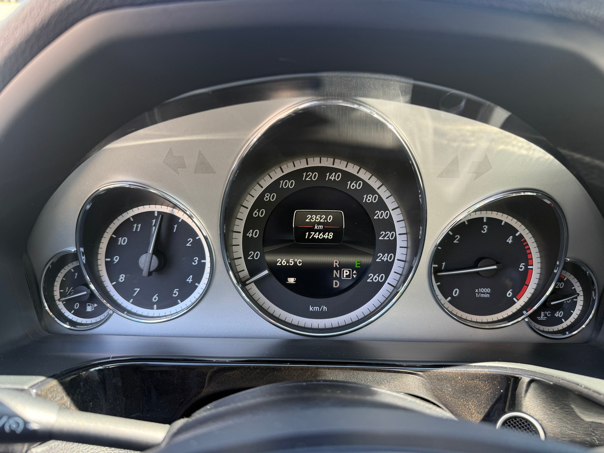 MERCEDES-BENZ E 250 CDI BlueEff. Avantgarde 4Matic 7G-Tronic-image-11