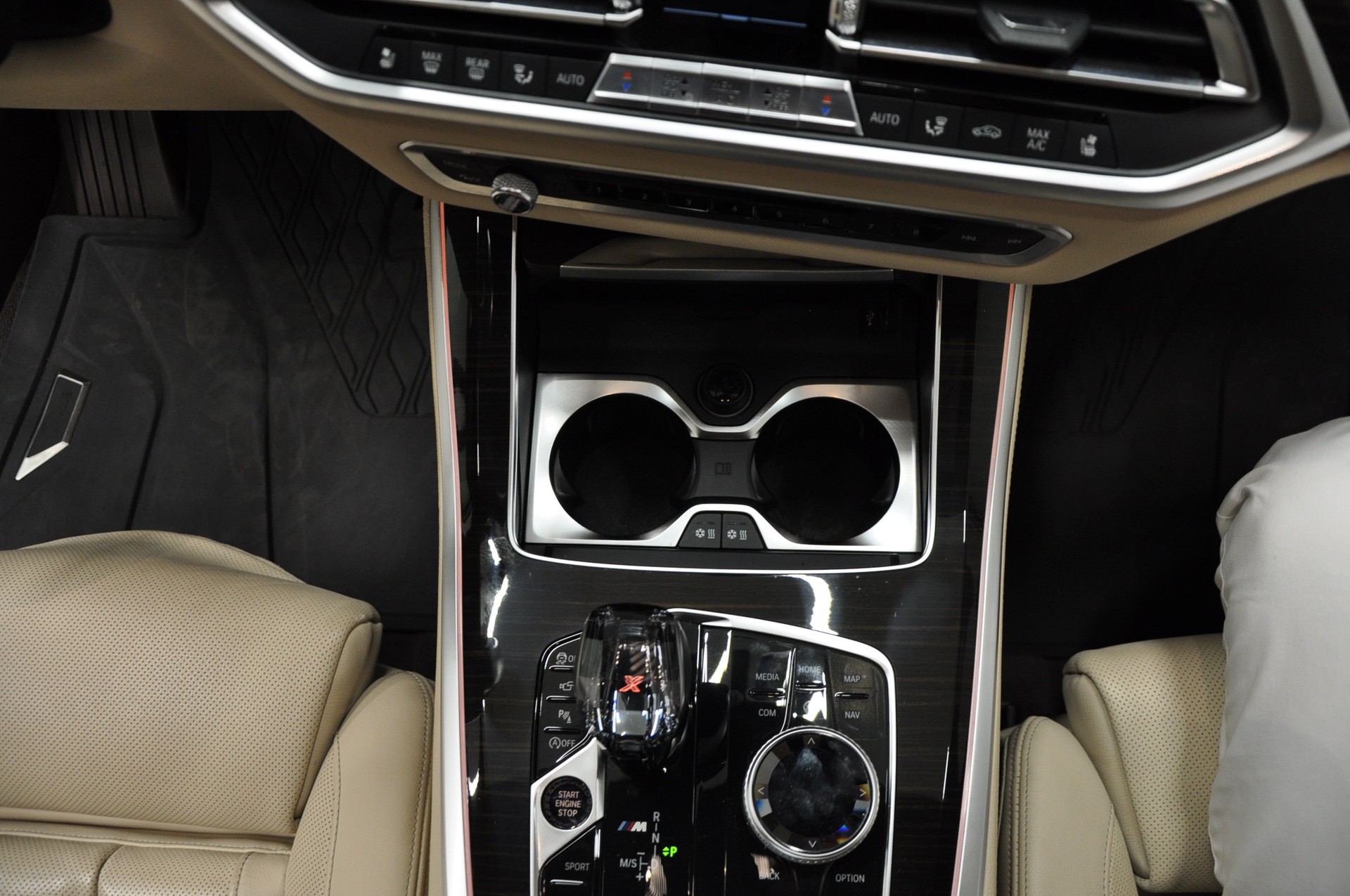 BMW X5 xDrive M50d Steptronic-image-21