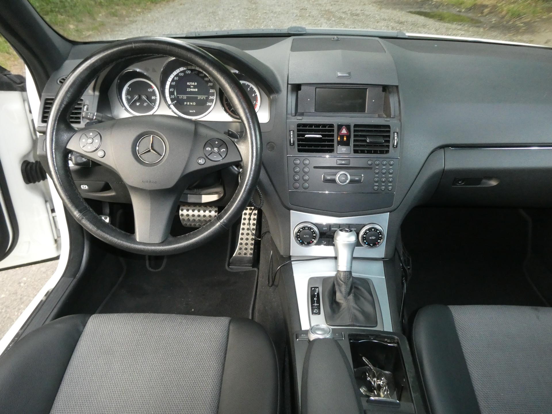 MERCEDES-BENZ C 180 Kompressor Elégance Automatic-image-11