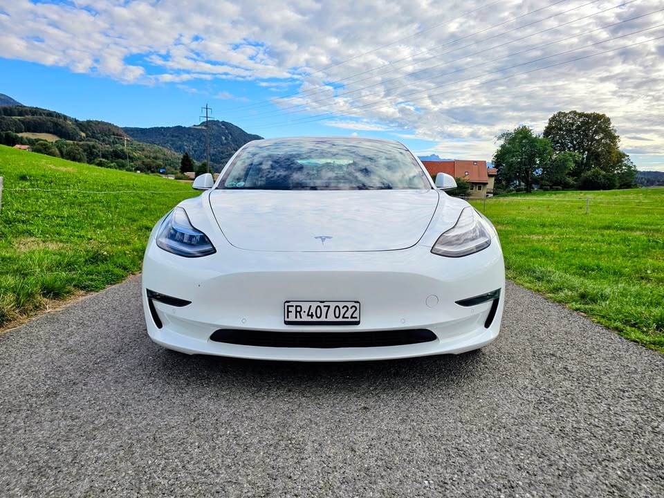 TESLA Long Range-image-1