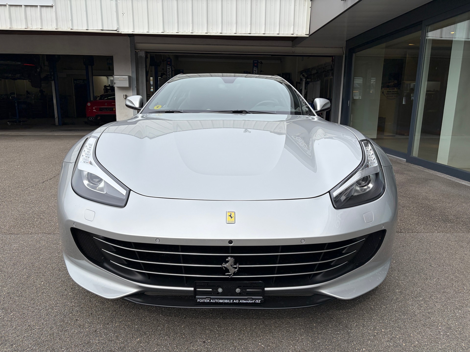 FERRARI GTC 4 Lusso-image-14