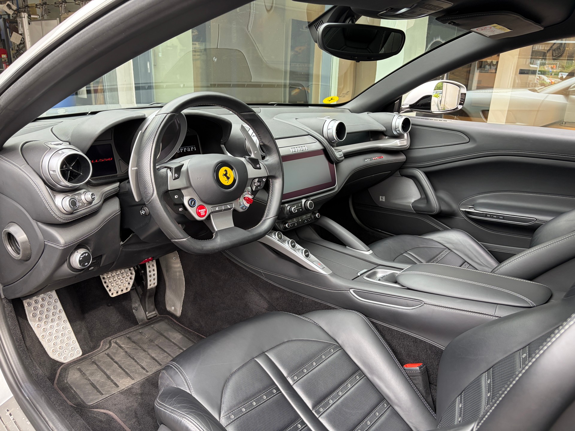 FERRARI GTC 4 Lusso-image-6