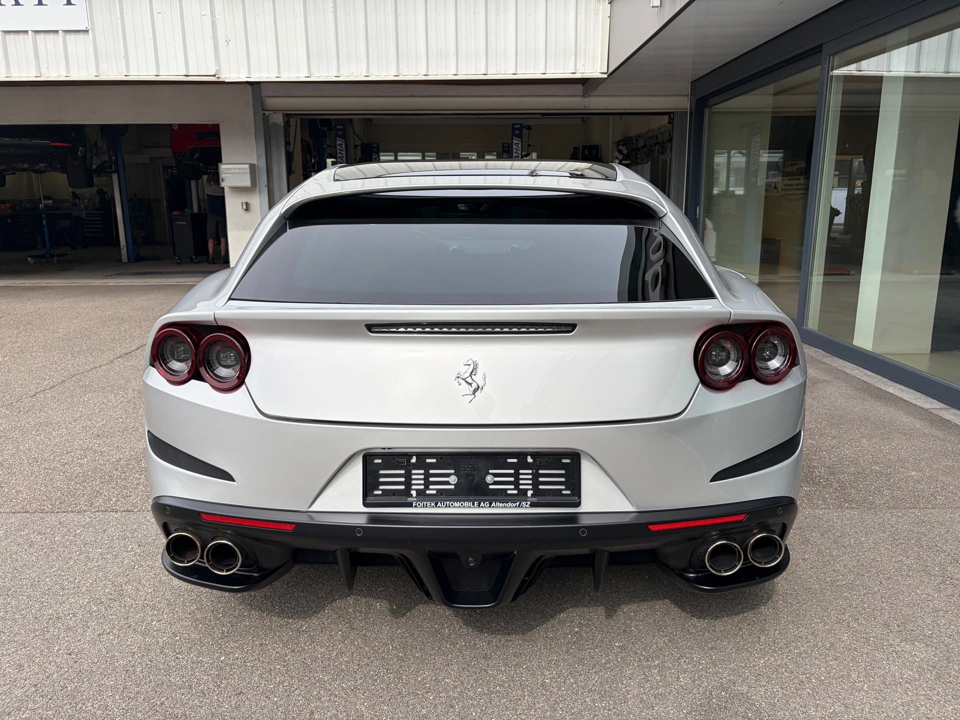 FERRARI GTC 4 Lusso-image-15
