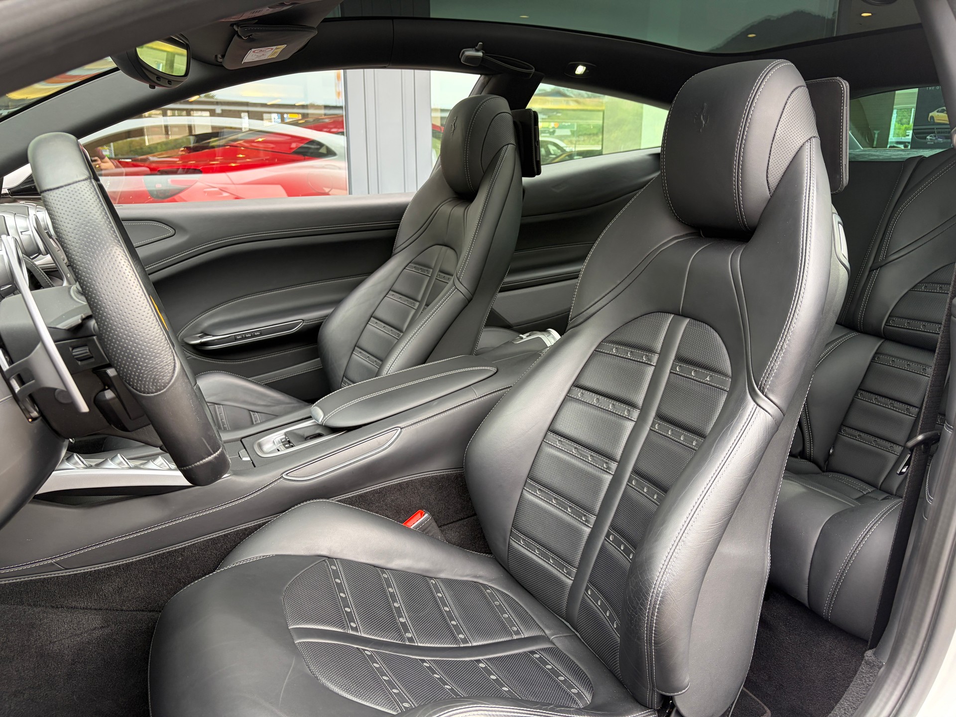 FERRARI GTC 4 Lusso-image-5