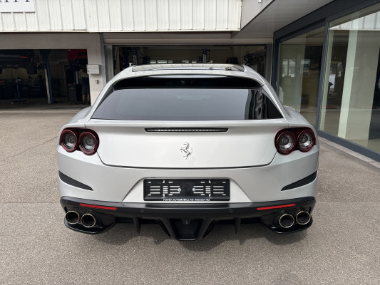 FERRARI GTC 4 Lusso-image-14