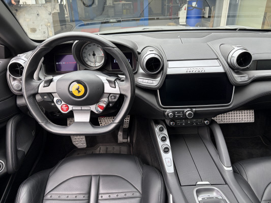 FERRARI GTC 4 Lusso-image-8