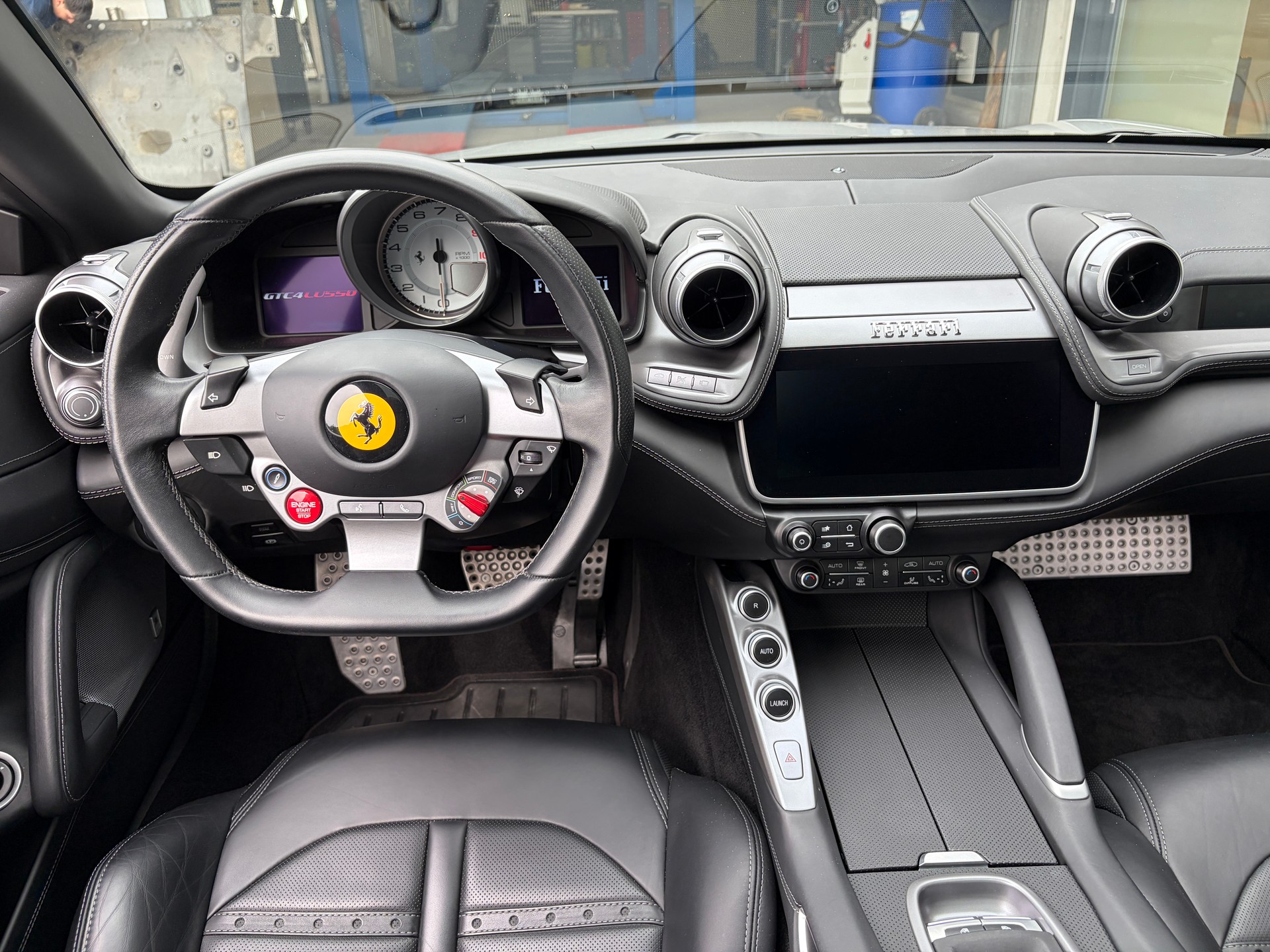 FERRARI GTC 4 Lusso-image-7