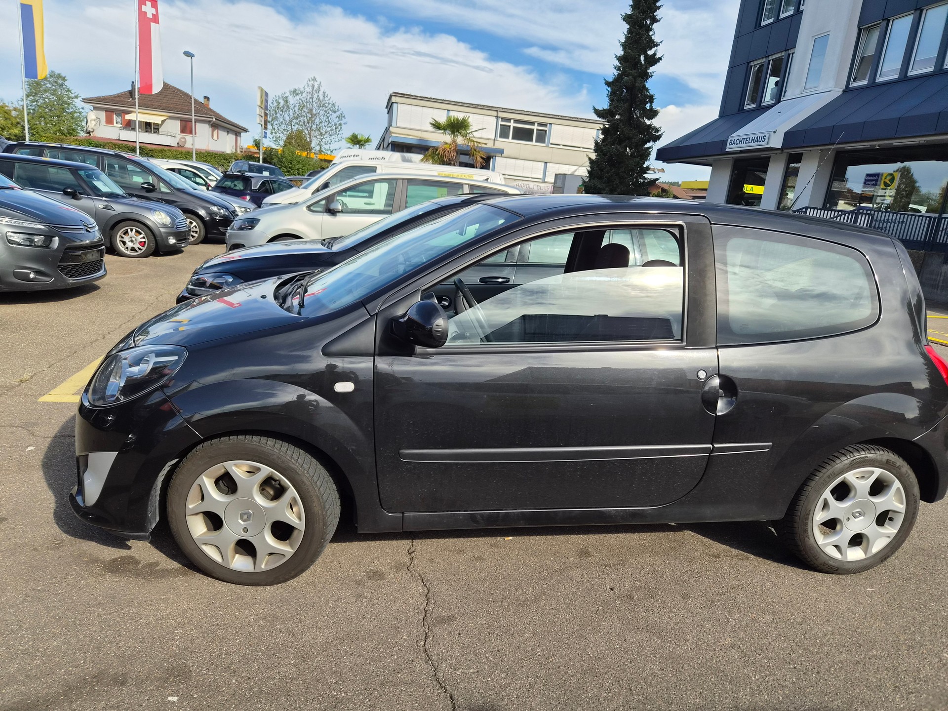 RENAULT Twingo 1.2 16V Initiale-image-6