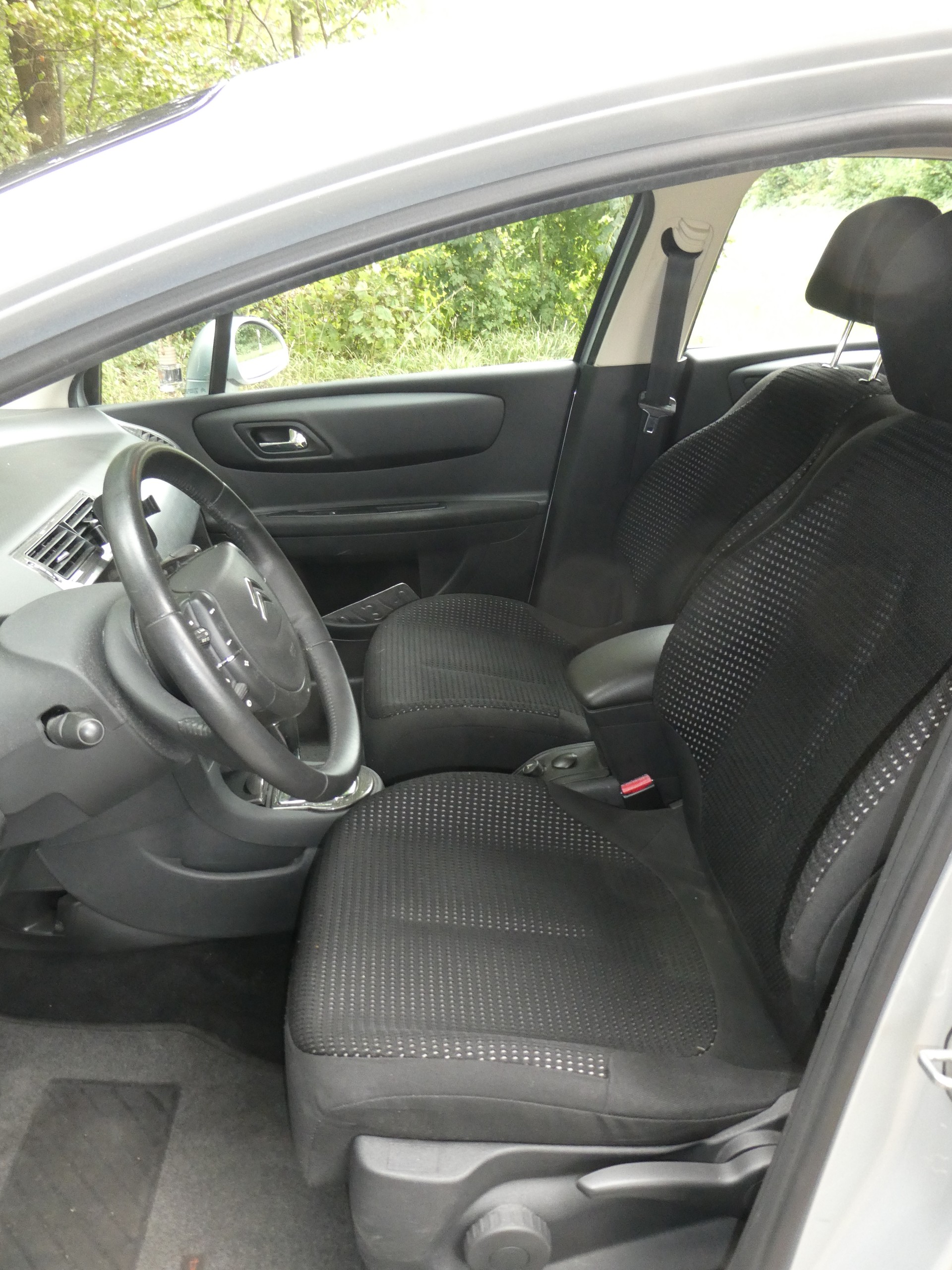 CITROEN C4 Berline 1.6i 16V VTR (Pack) Automatic-image-9