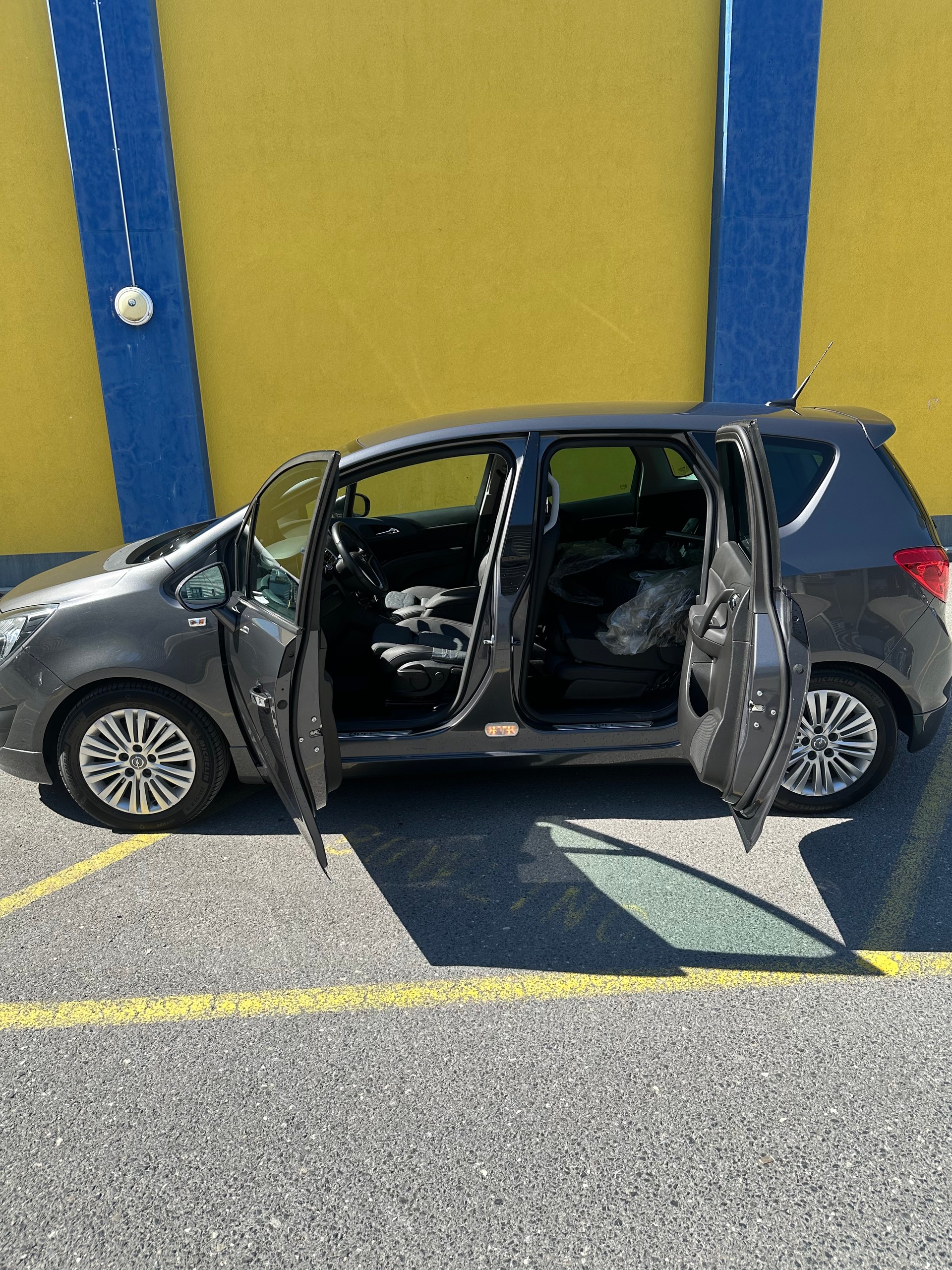 OPEL Meriva 1.4 Turbo Cosmo-image-8