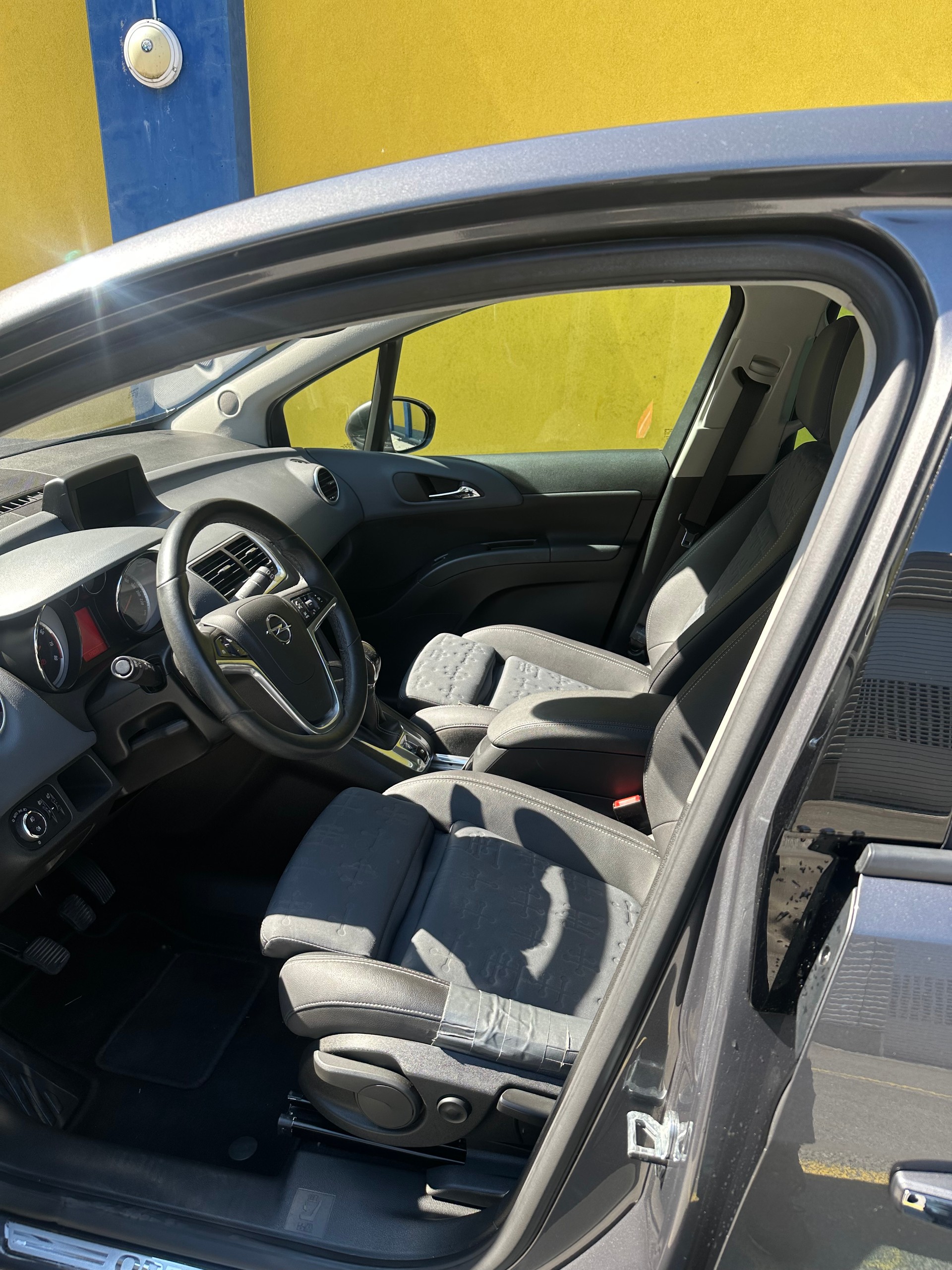 OPEL Meriva 1.4 Turbo Cosmo-image-6