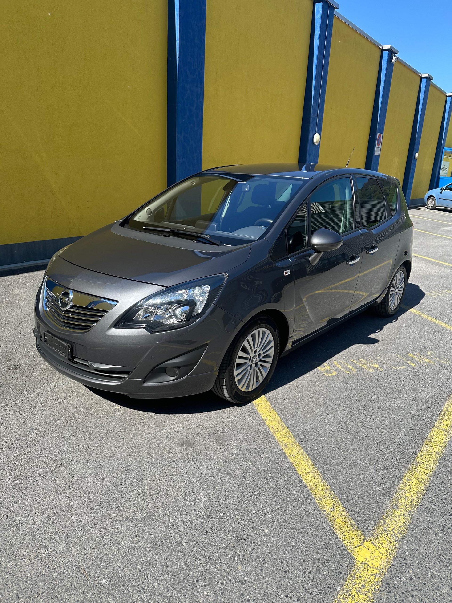 OPEL Meriva 1.4 Turbo Cosmo-image-0