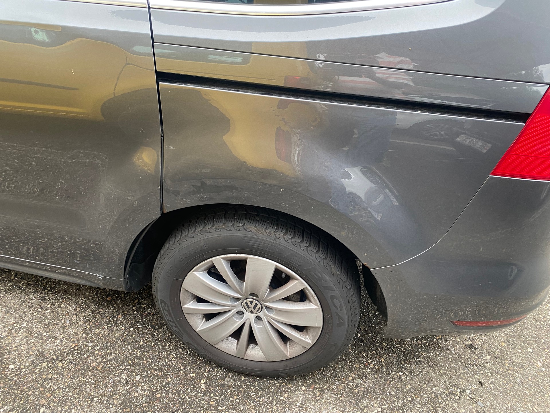 VW Sharan 2.0 TSI Comfortline DSG-image-4