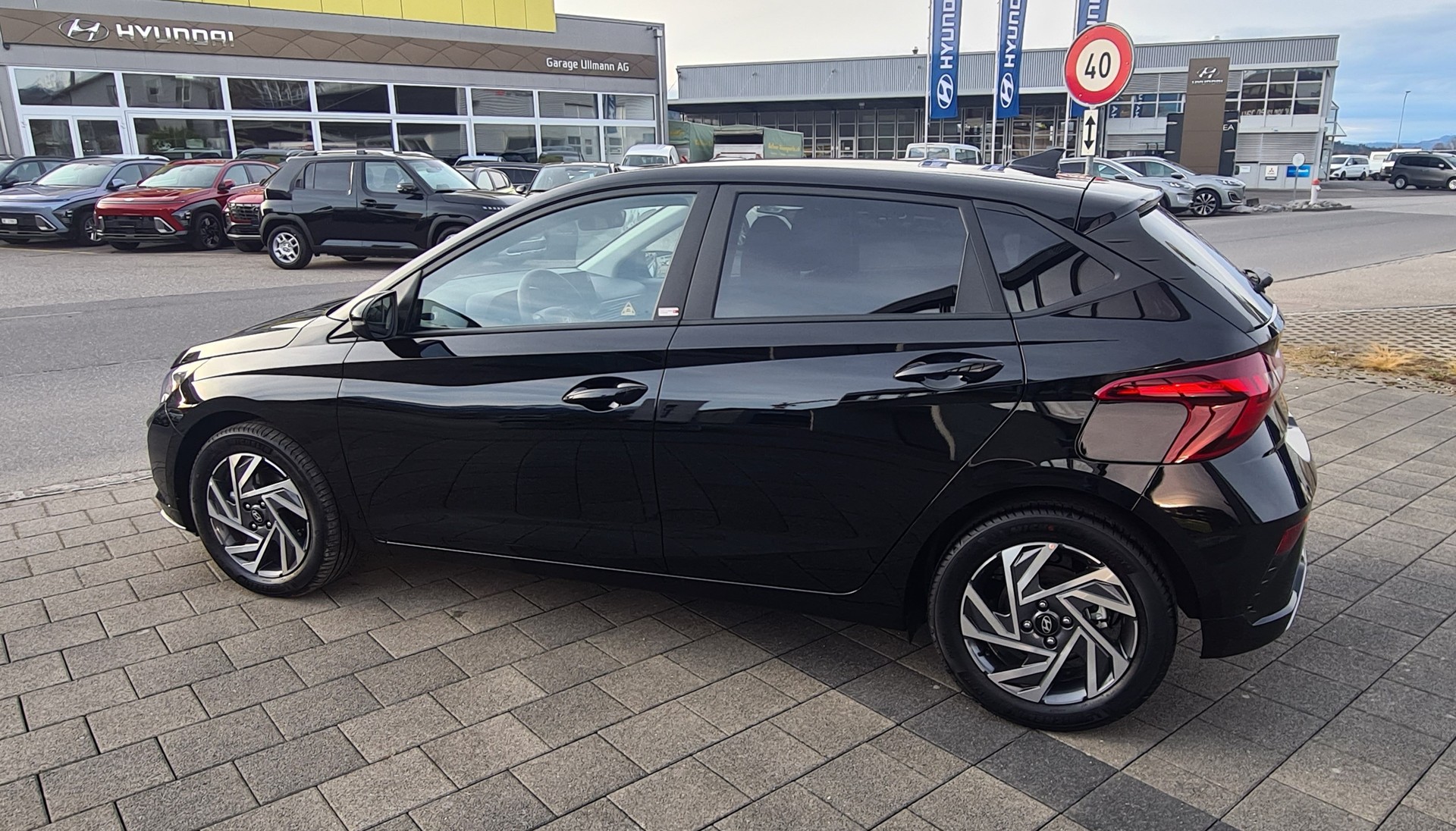 HYUNDAI i20 1.0 T-GDi Amplia GO! DCT-image-5