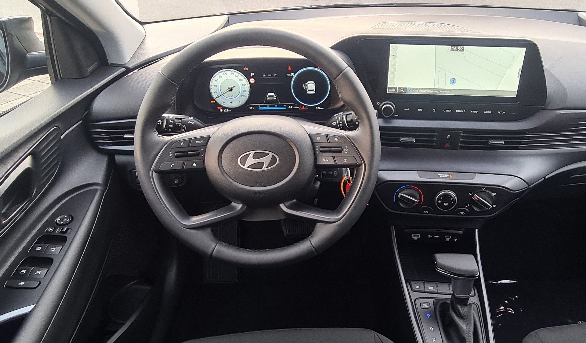HYUNDAI i20 1.0 T-GDi Amplia GO! DCT-image-12
