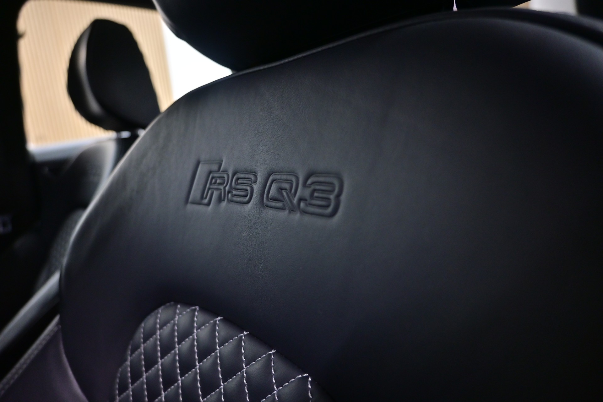 AUDI RS Q3 2.5 TFSI performance quattro S-tronic-image-11