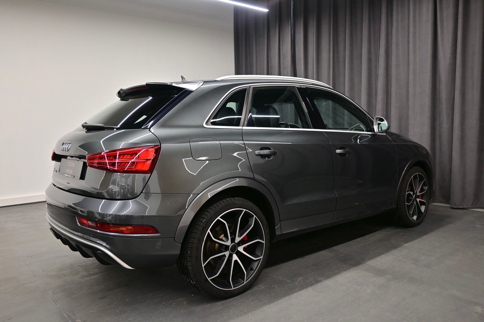 AUDI RS Q3 2.5 TFSI performance quattro S-tronic-image-5