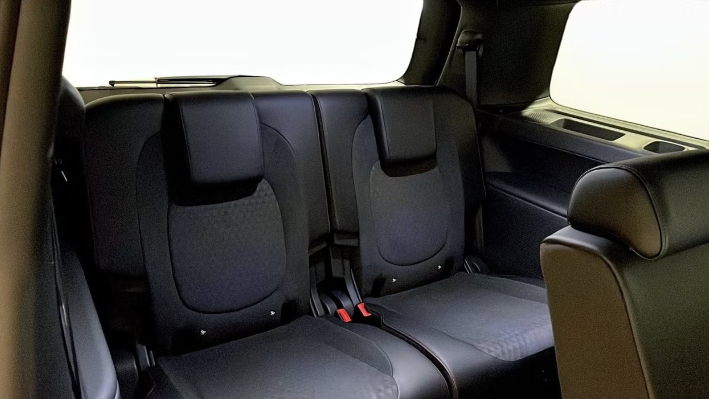 VW ID.Buzz LWB GTX 4 Motion - 7 Sitzer-image-8