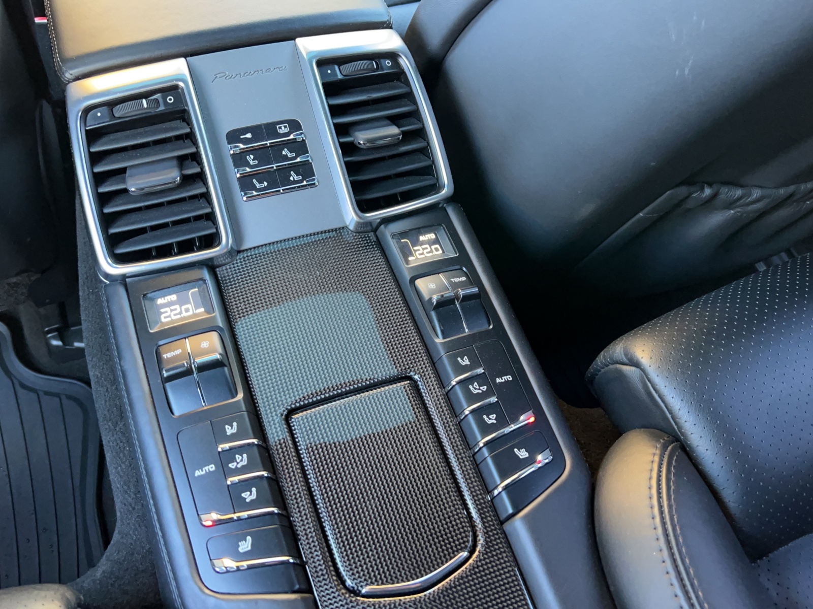 PORSCHE Panamera Turbo 4.8 PDK-image-24