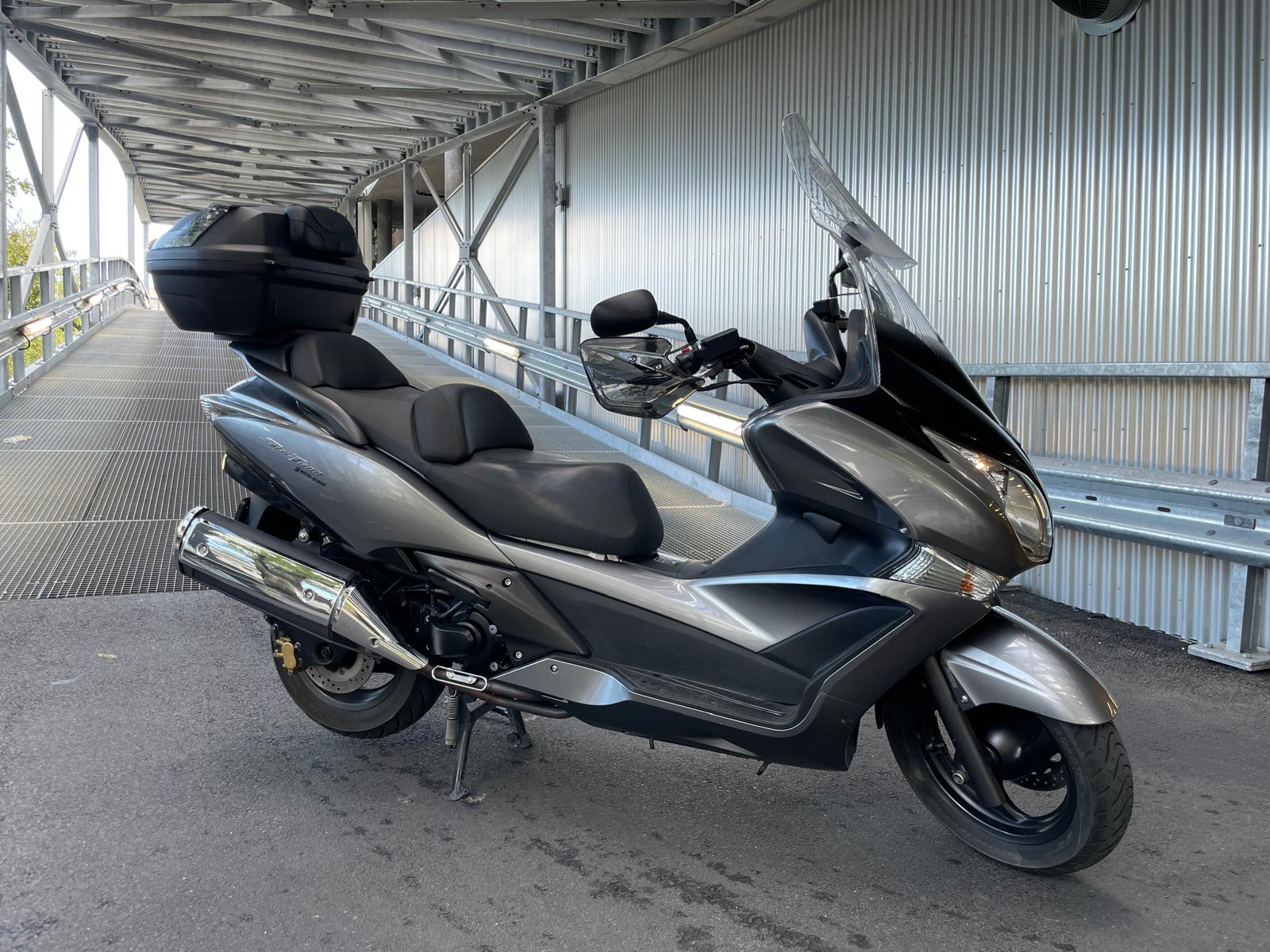 HONDA SW-T600A-showroom-element-1