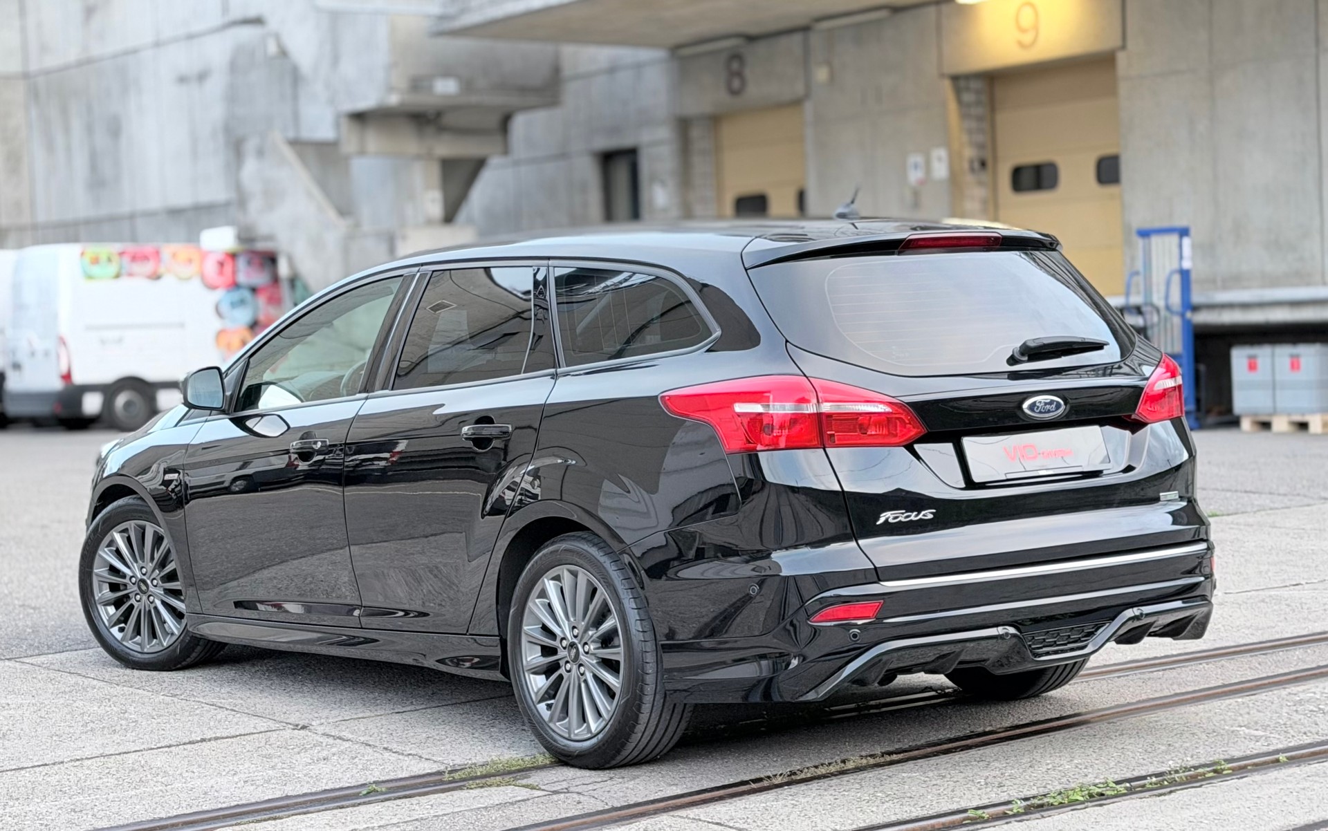 FORD Focus 1.0 SCTi ST Line Automatic-image-2