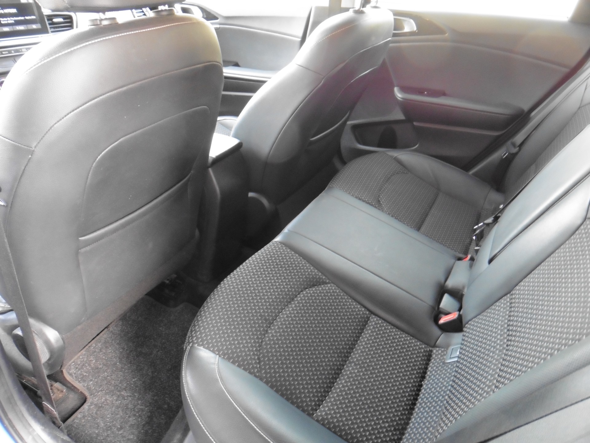 KIA Ceed 1.4 T-GDi Style DCT-image-26