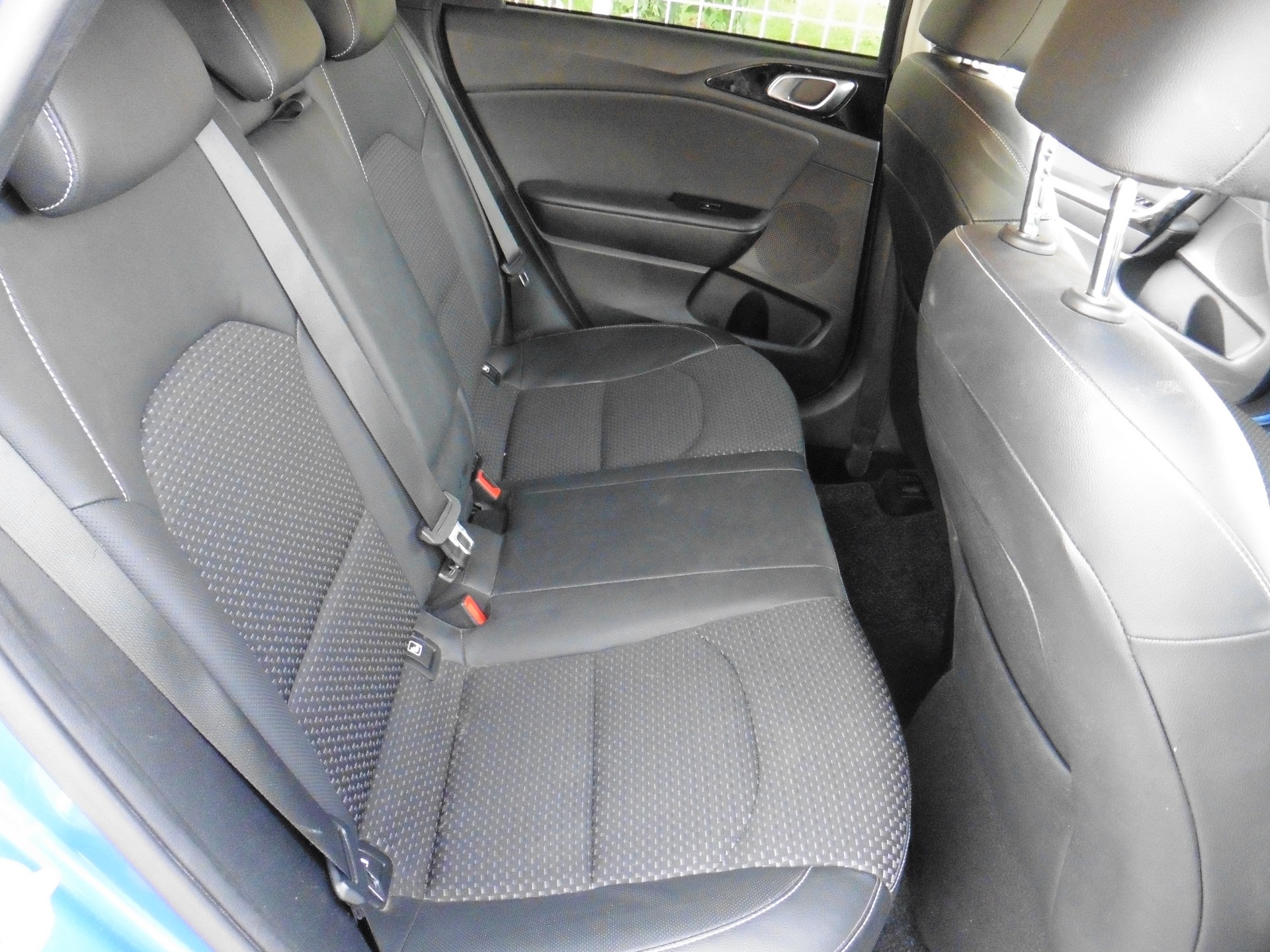 KIA Ceed 1.4 T-GDi Style DCT-image-27