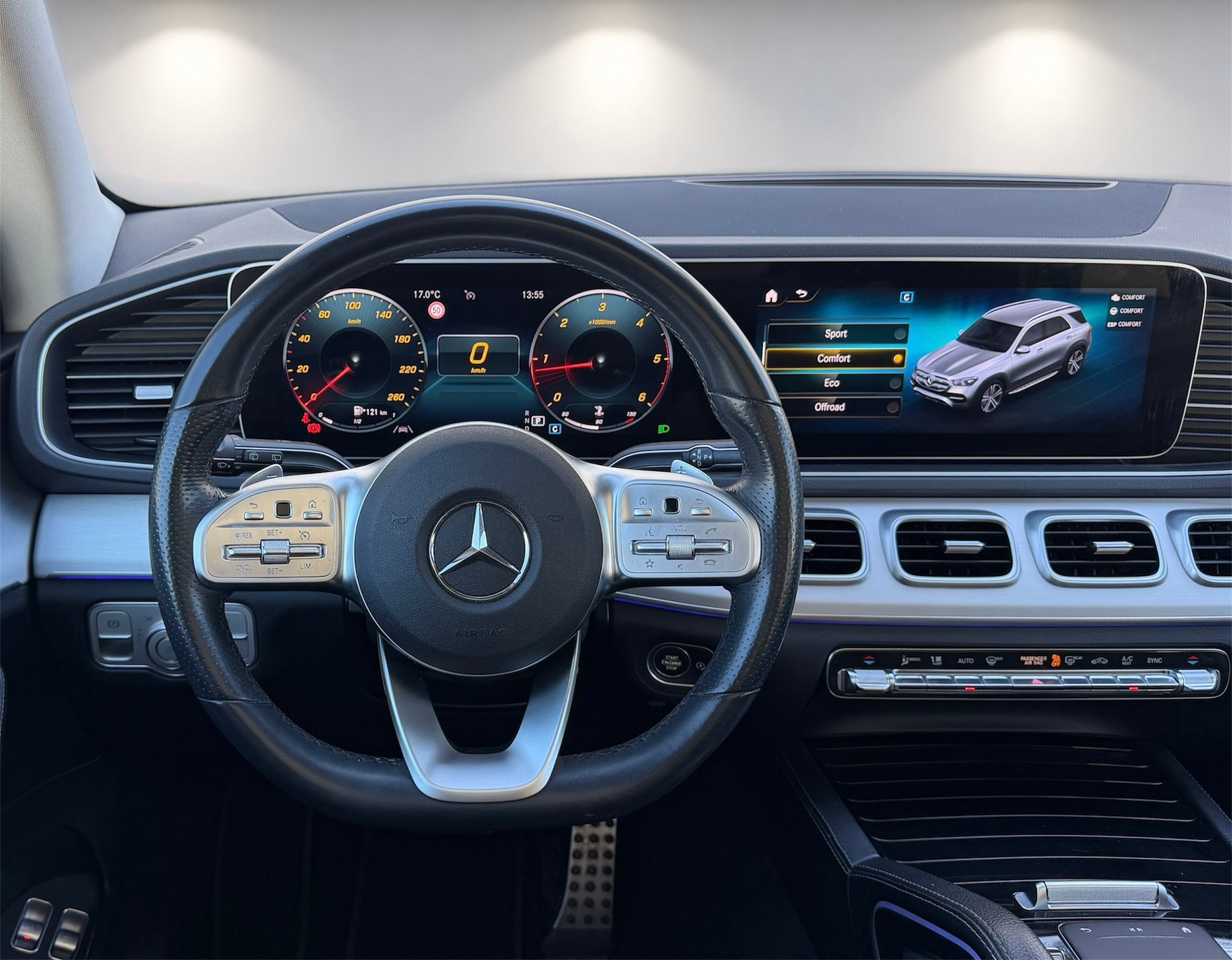 MERCEDES-BENZ GLE 300 d 4Matic AMG Line 9G-Tronic-image-10