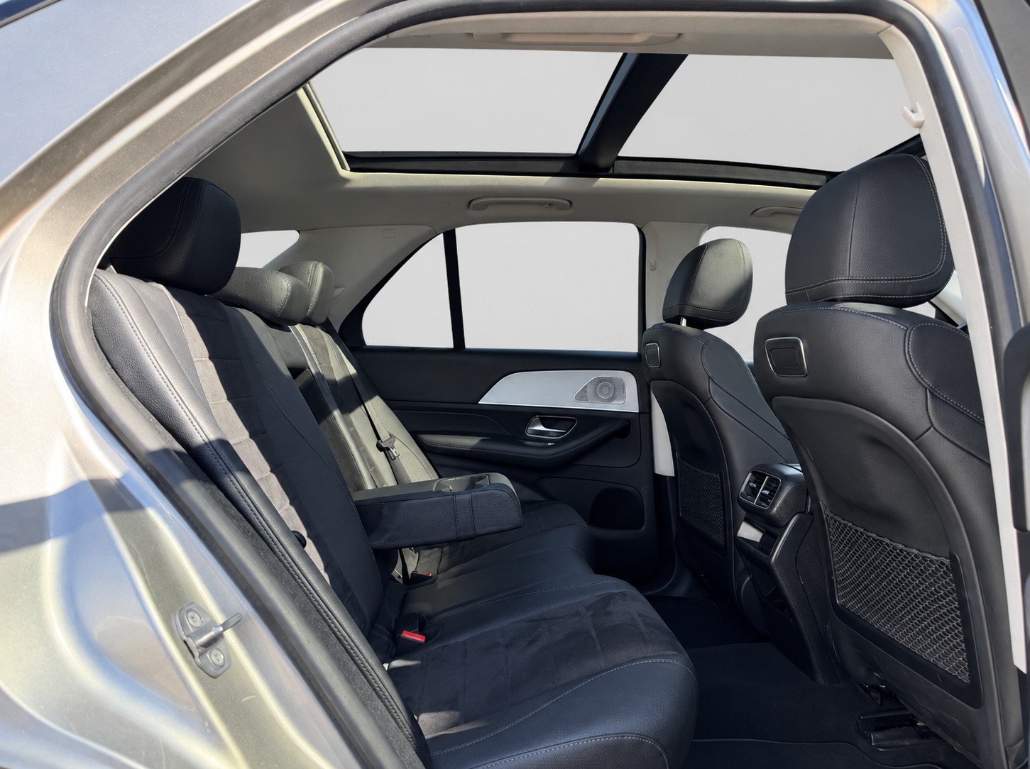 MERCEDES-BENZ GLE 300 d 4Matic AMG Line 9G-Tronic-image-15
