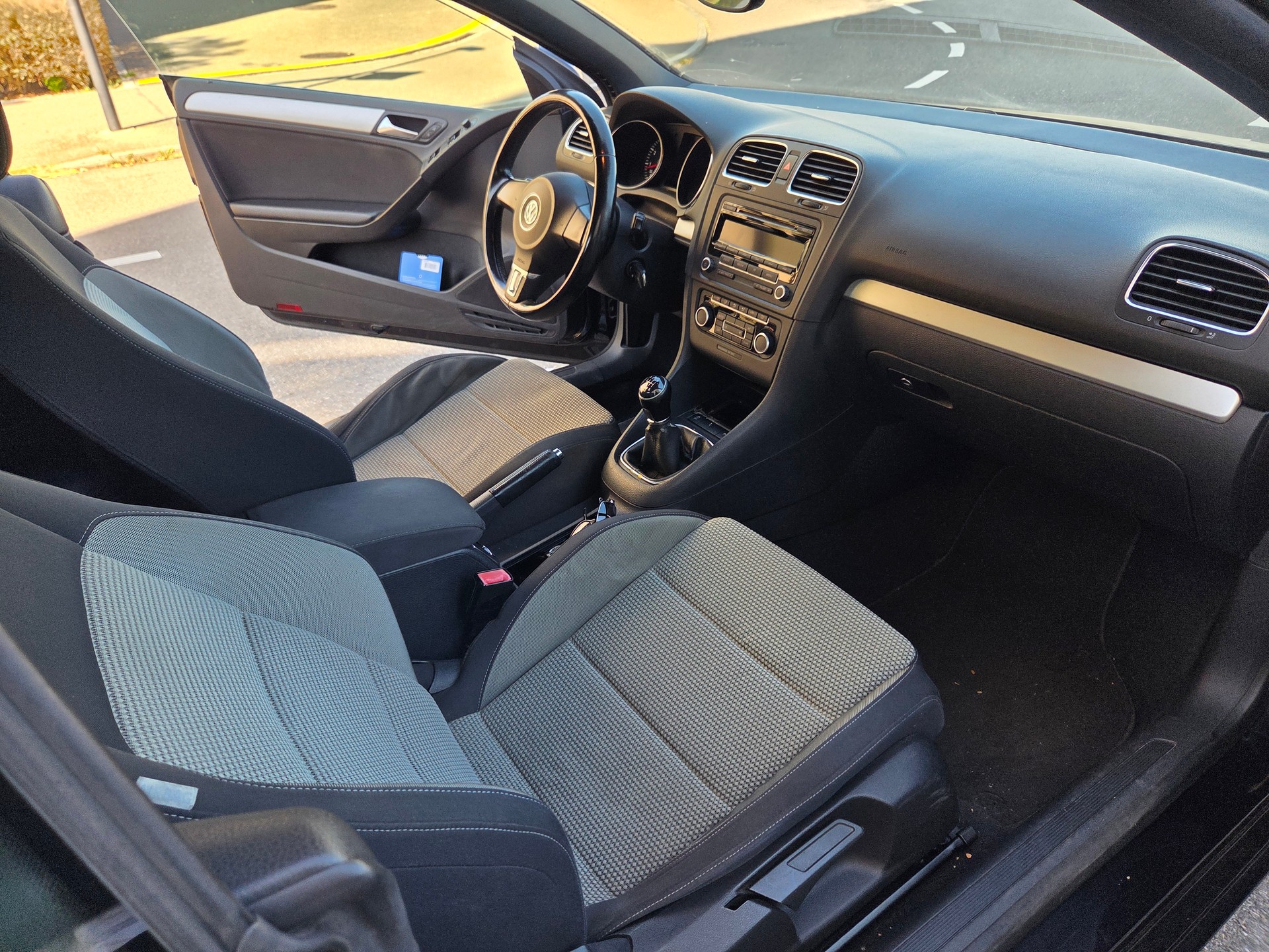 VW Golf Cabrio 1.2 TSI BlueMotion Technology-image-8