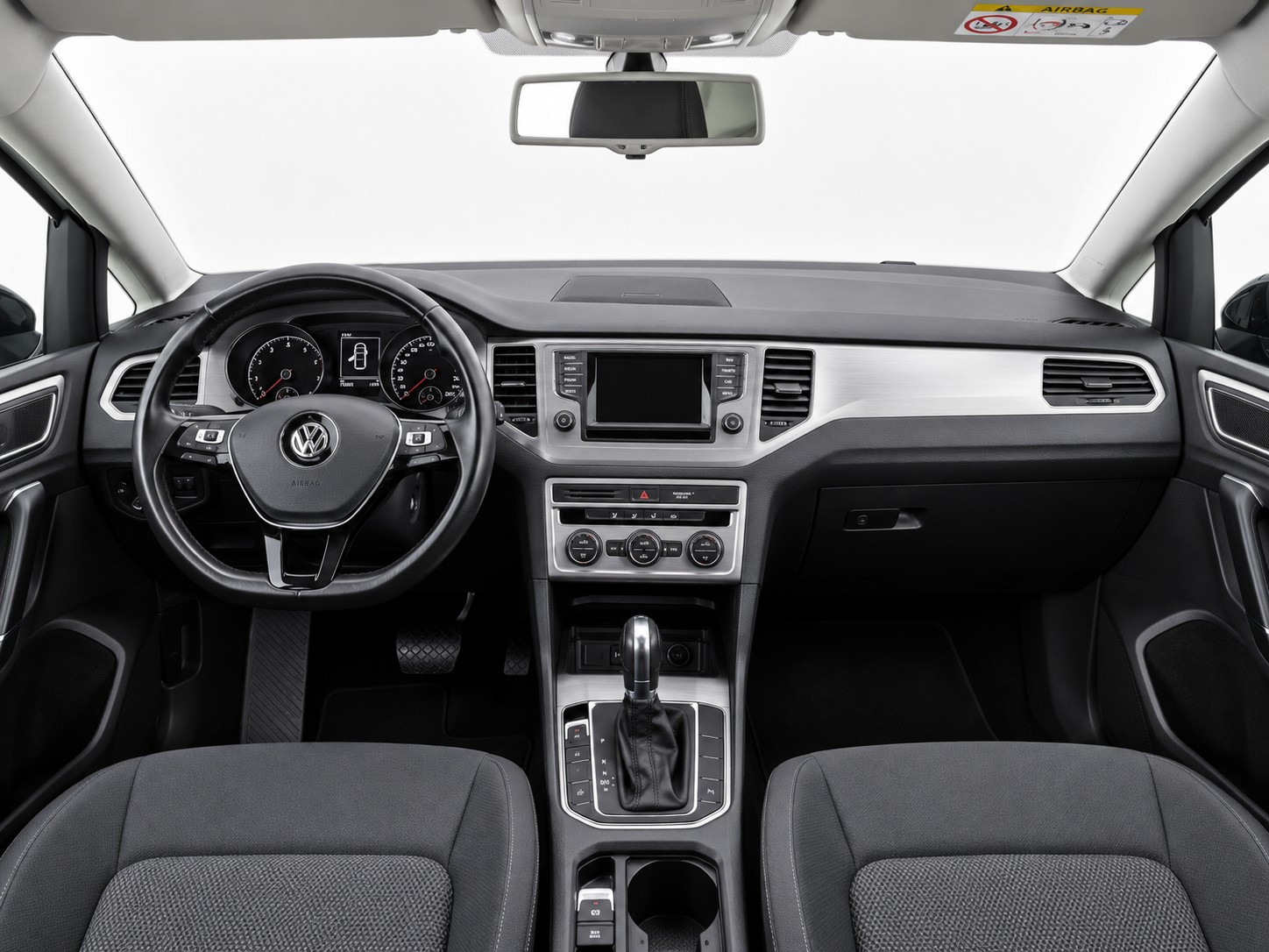 VW SPORTSVAN 1.6 TDI-image-5