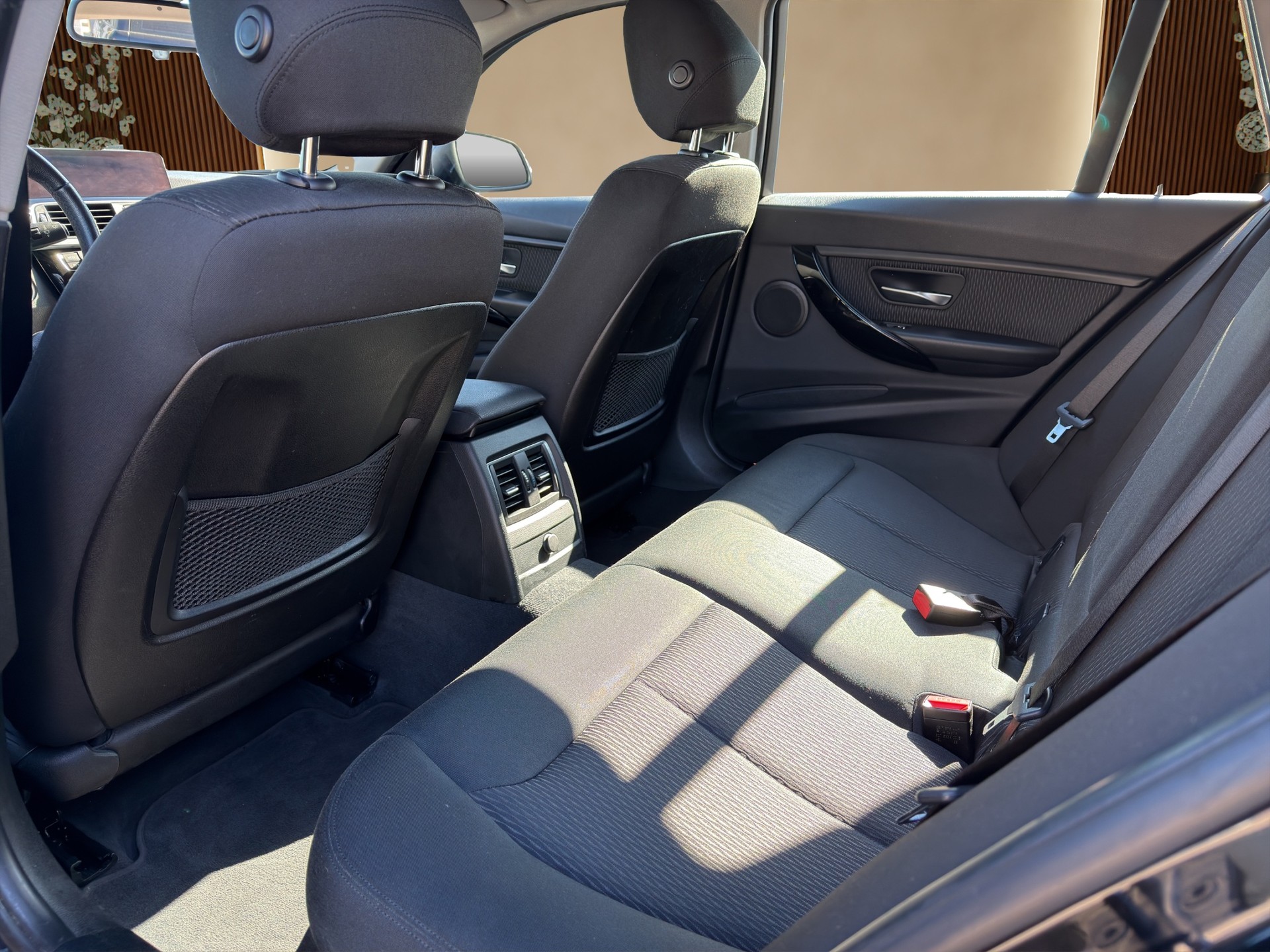 BMW 330d xDrive Touring Steptronic-image-9